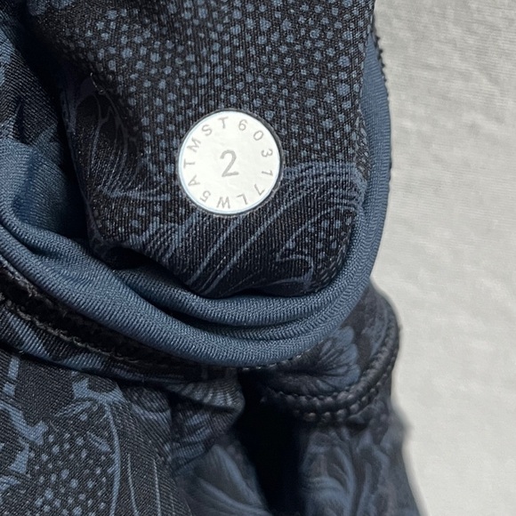 Lululemon Athletica Fast & Free Floral Paisley Patterned Leggings Sz 2 - Picture 10 of 15